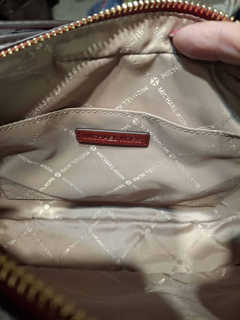 Michael Kors Cherry Logo Leather Crossbody Bag with Gold Chain NWT - Picture 7 of 9